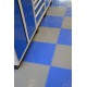 PVC Klick Fliesen grau 500 x 500 x 7 mm. Industrieller Werkstattboden mit runden Noppen