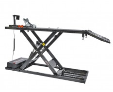 Elektrische Motorradhebebühne 680 kg mit Vorderradklemme